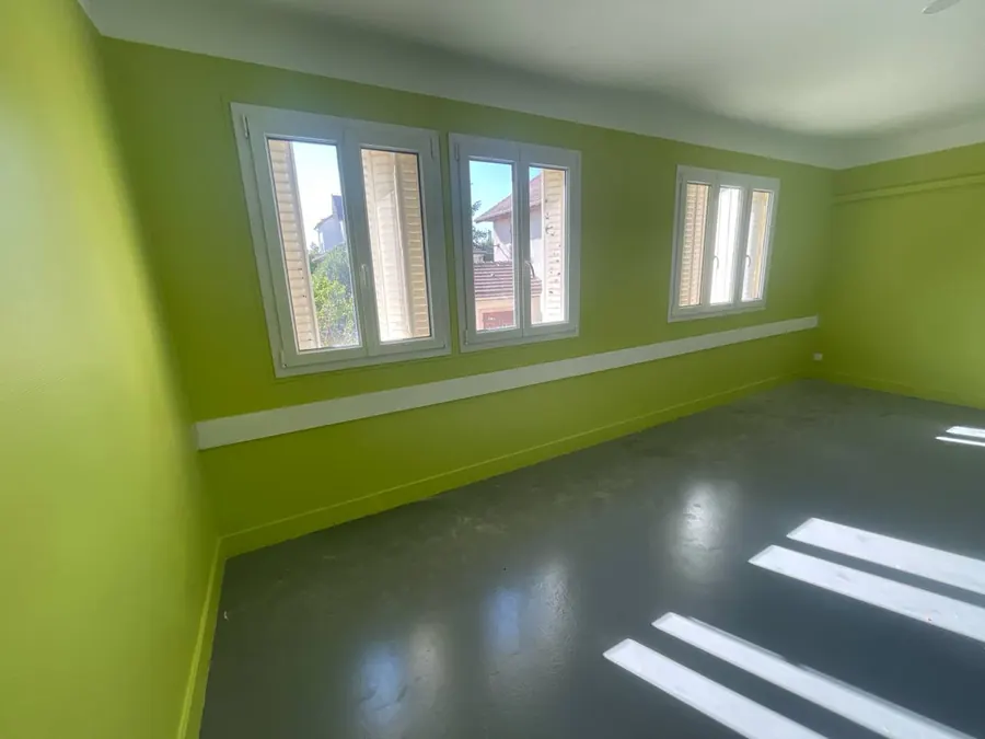 Remise en état d'un local de soutien scolaire à Montfermeil — après travaux par SDCC BÂTIMENT