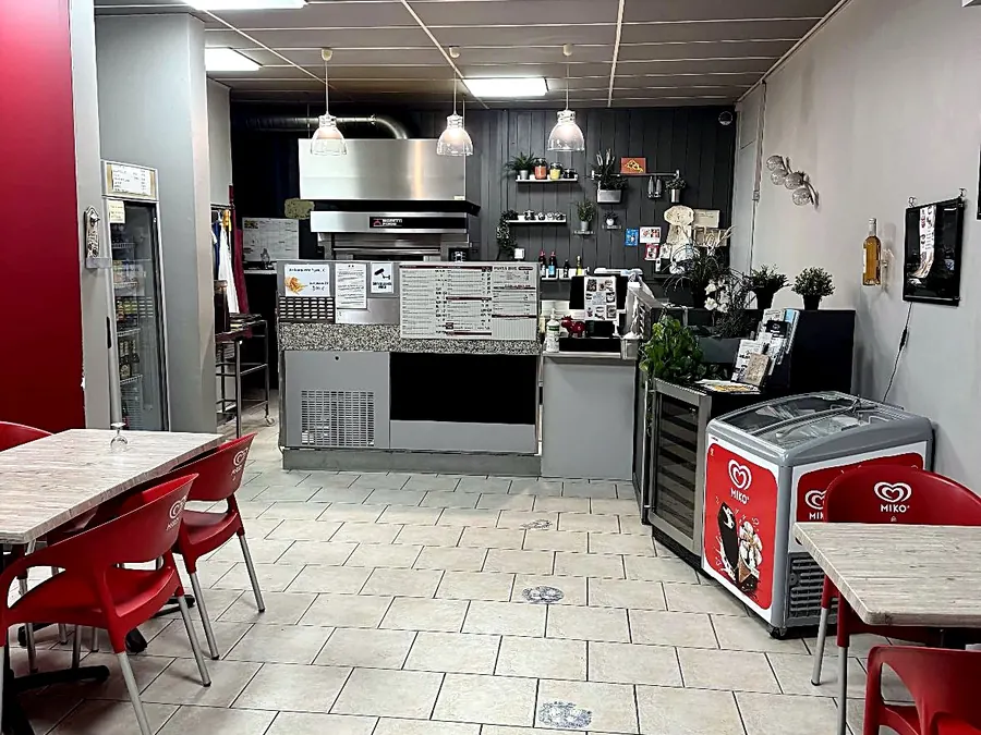 Remise en état d'une pizzeria NÉOPIZZA après incendie à Corbeil-Essonnes — après travaux par SDCC BÂTIMENT